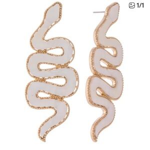 NWT fab’rik MOP Snake Drop Earrings Gold Edgy Chic 3”